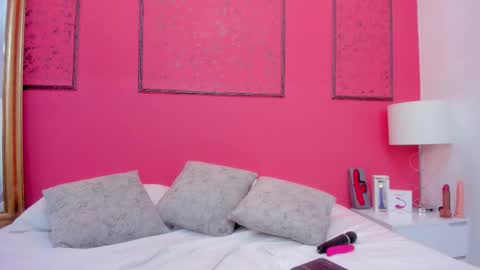 mia_dolcee online show from September 10, 1:34 pm