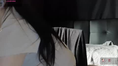 Golden ones online show from March 26, 3:39 pm