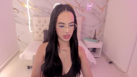    online show from November 12, 1:24 pm