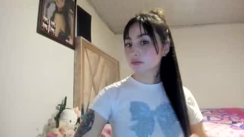 mia kaneee online show from January 6, 11:42 pm