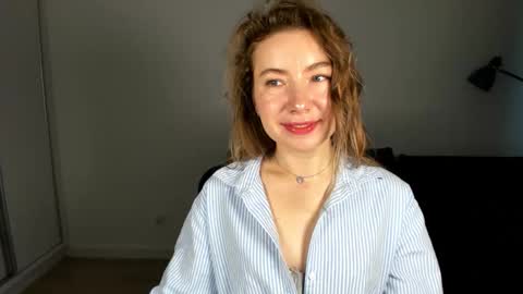 Mia online show from February 12, 7:45 am