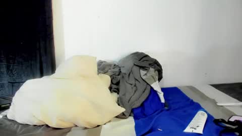 Mia3 online show from May 31, 1:37 am