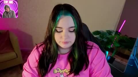 Mia online show from March 8, 12:33 am