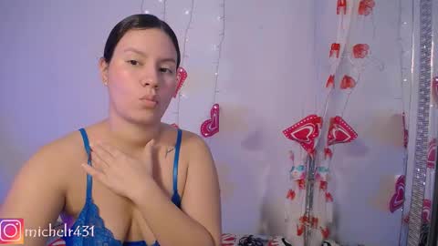 mia reys online show from February 25, 10:15 am