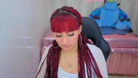 Mia online show from May 8, 10:37 pm