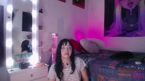 Mia  online show from January 17, 4:00 am