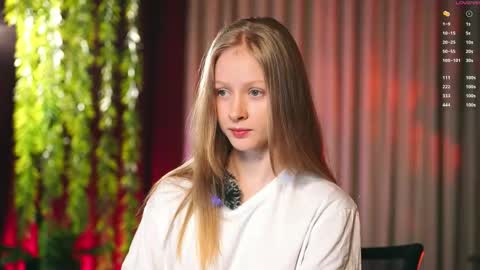 Mia online show from January 19, 3:00 pm