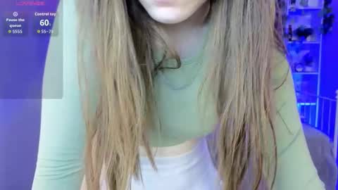 Mia online show from February 7, 10:29 am