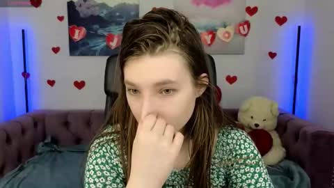 Mia online show from February 14, 10:40 am