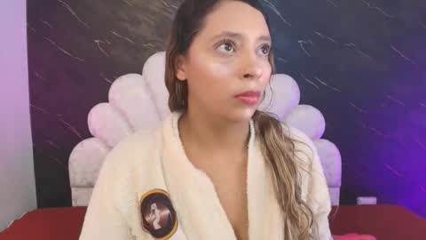 Mia online show from March 26, 12:21 pm