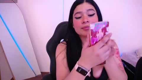 Mia Blum online show from February 3, 2:53 am