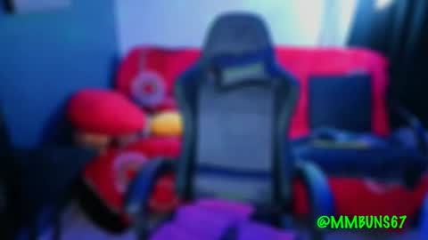 Mia online show from November 3, 4:35 am