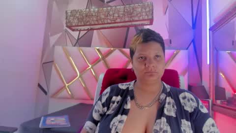   online show from March 8, 9:29 pm