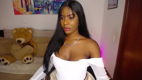 Snapshot of miaderail chatting on October 29, 11:38 pm Sofi online show from October 29, 11:38 pm