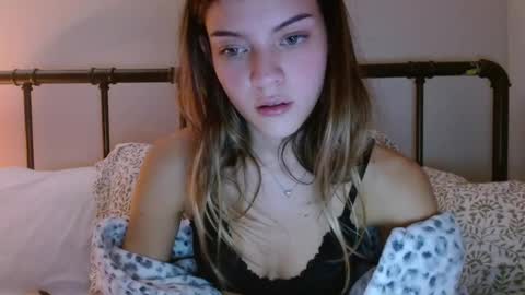 miafosterx online show from October 9, 1:44 am