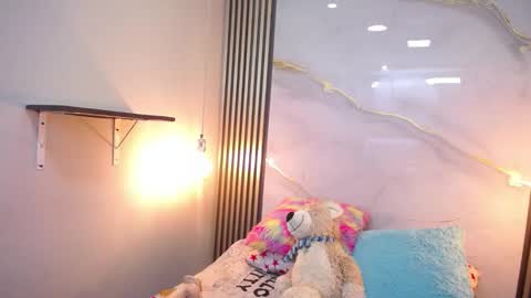 miah_princess online show from October 21, 7:17 pm