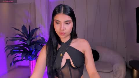 Call me Mia  online show from November 3, 11:55 am