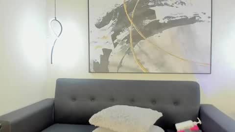 mia logan  online show from December 18, 3:24 am