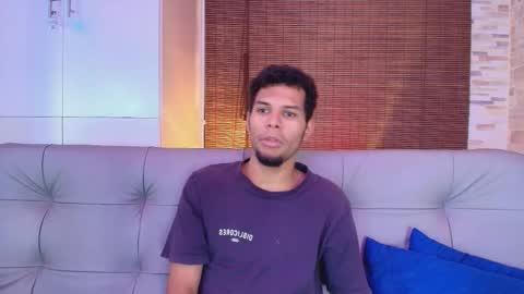 Mia online show from October 20, 7:19 pm