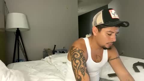 miamiclos1 online show from January 29, 3:12 am