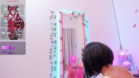 mia online show from May 18, 12:11 pm