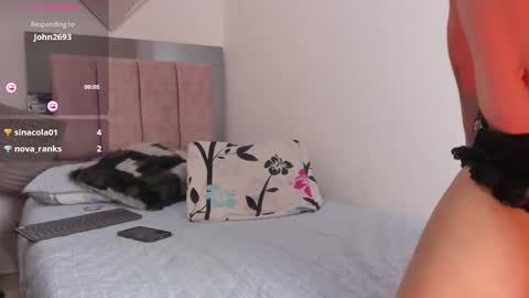 miapearls_ online show from February 21, 6:27 am