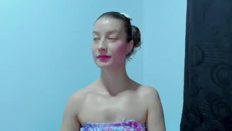 Snapshot of miavolkova_ chatting on September 16, 11:52 pm  Chloe  online show from September 16, 11:52 pm