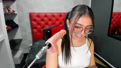 M I A W I L S online show from February 9, 1:44 am