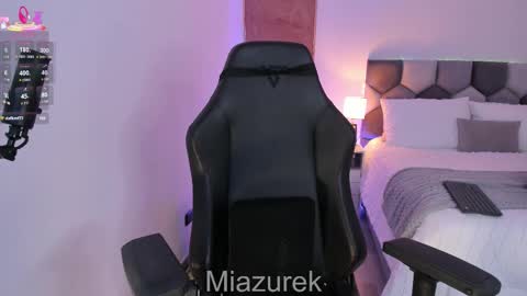 THE BEST LOVRS antonio flatlastifoundyoulautrebleudrpapaolu donnie lbsunkown1804 online show from March 4, 1:02 am