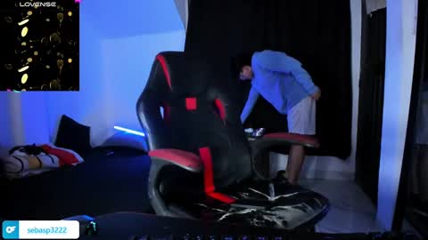 michael independent model  online show from January 4, 11:27 pm