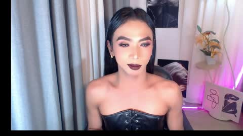 michaelagoddess online show from April 5, 12:29 am