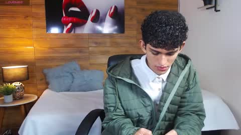 michaelkoiv online show from March 17, 11:26 am