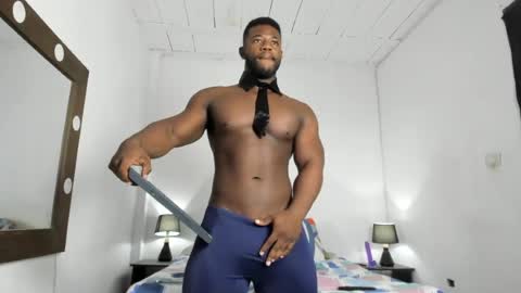 michaell_donnovann online show from June 16, 7:07 pm