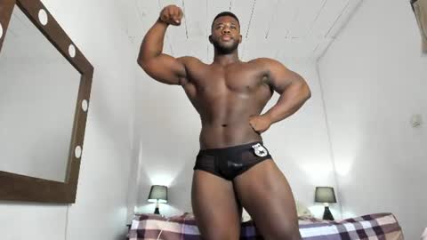 michaell_donnovann online show from June 29, 8:30 pm