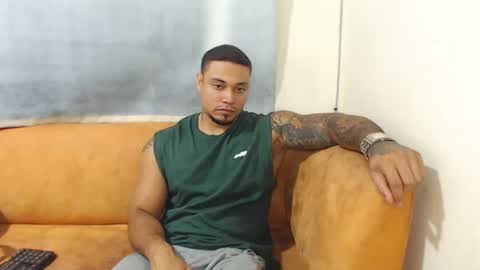 michelle_allen0104 online show from February 16, 2:42 am