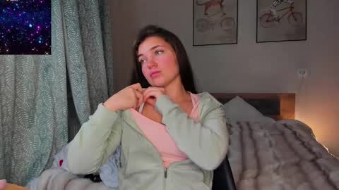 Michelle online show from October 15, 4:30 pm