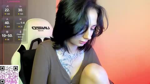 Snapshot of michelle_murray chatting on October 6, 1:23 am ichelle online show from October 6, 1:23 am