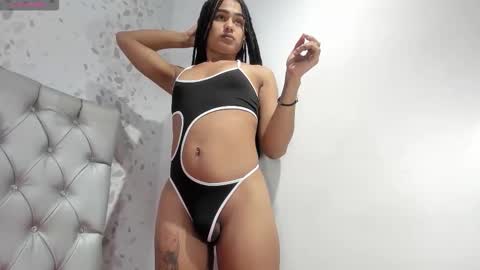 michelle perla online show from December 3, 1:34 pm