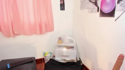 Snapshot of michelle_se chatting on March 6, 3:24 pm Michelle online show from March 6, 3:24 pm