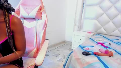 michelleblair1 online show from March 30, 5:57 pm