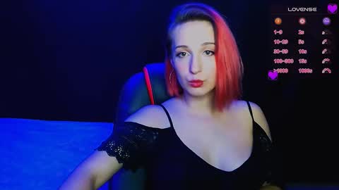 Snapshot of michelleevie chatting on December 6, 5:03 am Agatha online show from December 6, 5:03 am