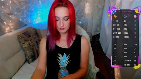 Snapshot of michelleevie chatting on October 14, 10:24 pm Agatha online show from October 14, 10:24 pm