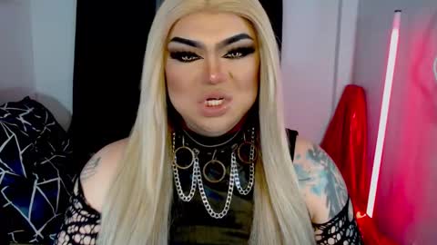 Michelle online show from November 28, 1:35 am