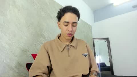 mick_lollipopp online show from May 6, 8:04 pm