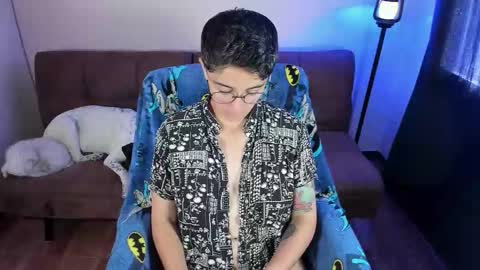 Blue online show from March 4, 3:31 pm