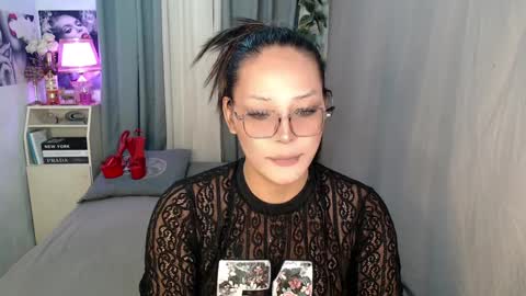 Snapshot of midnightraven27 chatting on February 23, 4:13 pm  Dont forget to follow online show from February 23, 4:13 pm