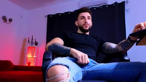 MightyAaron online show from November 15, 6:59 am