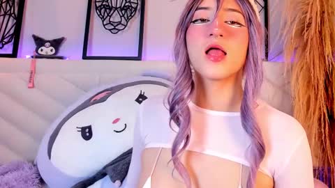 Snapshot of miia__baker chatting on February 22, 12:08 pm   online show from February 22, 12:08 pm