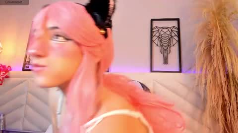 Snapshot of miia__baker chatting on February 24, 12:05 pm   online show from February 24, 12:05 pm