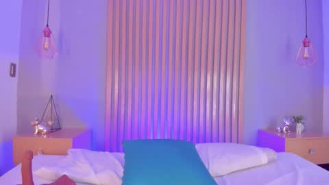 Mia online show from February 13, 2:42 pm